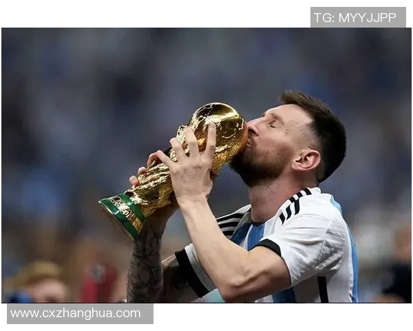 历届足球巨星风云录：从贝利到梅西的传奇时刻回顾